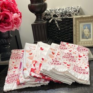 Set Of 6 Valentine's Day Kitchen Towels Set!
